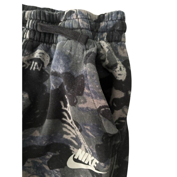 Nike Boy’s All Over Print Logo Black / Grey Sweatpants Size XL - Picture 5 of 7